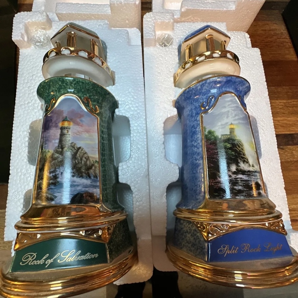 2 Thomas Kinkade Porcelain Lighthouses Rock Of Salvation & The light of Peace